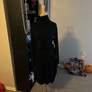 Elegant Black Cropped Turtleneck Set